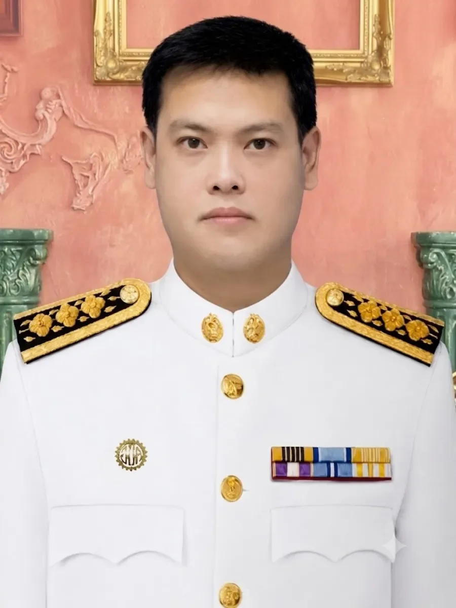 นายทองเทพ ชิวปรีชา